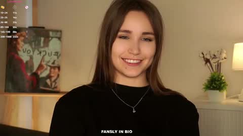 Emilia online show from October 21, 2025, 5:19 am