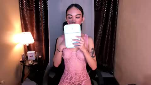 Snapshot of zella_maurice chatting on June 12, 2026, 12:04 pm zella_maurice online show from June 12, 2026, 12:04 pm