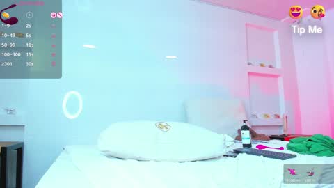 Zenda Evans online show from January 9, 2025, 10:52 am