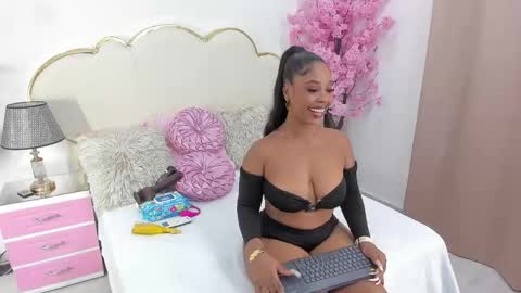 Snapshot of zendayarosse chatting on May 11, 2026, 8:50 pm zendayarosse online show from May 11, 2026, 8:50 pm