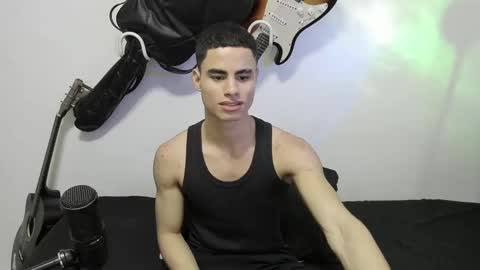 zenzhu online show from December 20, 2024, 8:45 pm