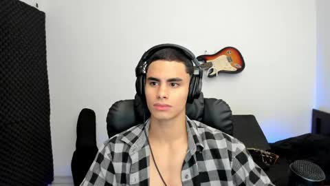 zenzhu online show from April 13, 2026, 11:59 am