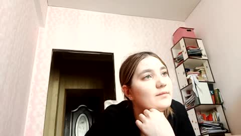 zeniabrossoit online show from March 28, 2026, 8:25 am