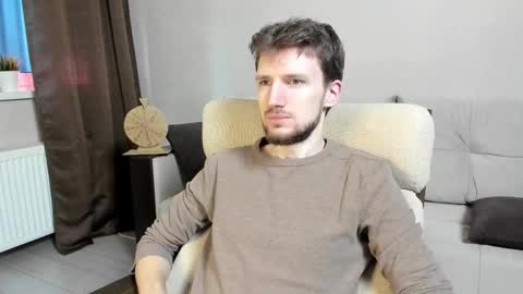 Andrew online show from November 15, 2025, 7:49 am