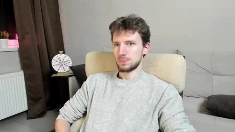 Andrew online show from November 24, 2025, 6:40 pm