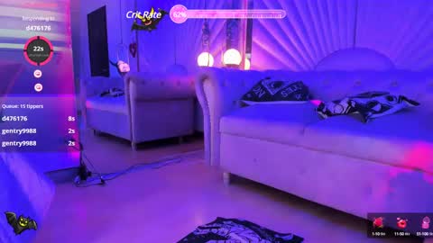    online show from March 9, 2025, 9:25 pm