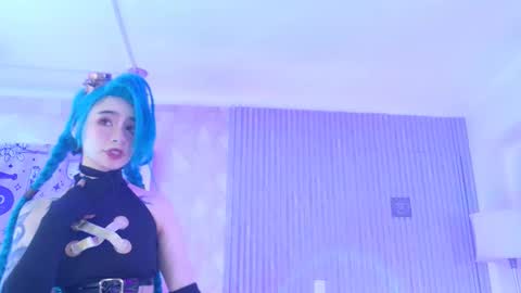    online show from November 23, 2025, 3:34 pm