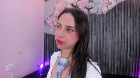 Snapshot of zephyra_bms chatting on July 4, 2026, 4:51 am SOFIA online show from July 4, 2026, 4:51 am