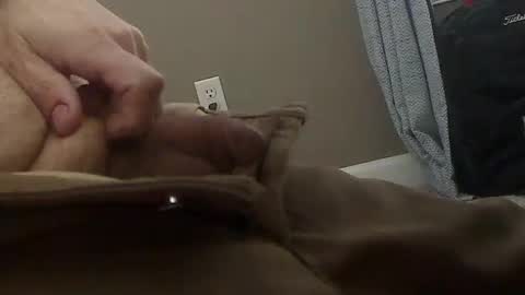 Snapshot of zeus589 chatting on January 16, 2025, 7:52 pm zeus589 online show from January 16, 2025, 7:52 pm