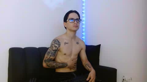 zeus online show from April 25, 2026, 11:24 am