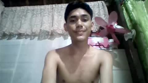 zavier skinny asian online show from September 29, 2025, 7:02 am