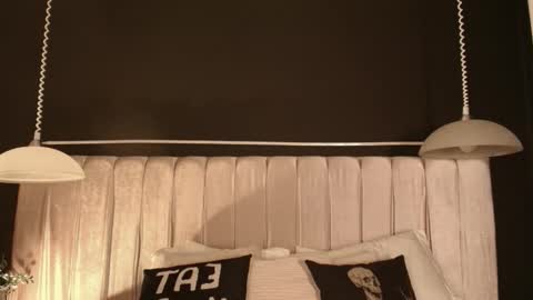 Snapshot of zhally_dee chatting on November 15, 2025, 7:43 pm zhally_dee online show from November 15, 2025, 7:43 pm