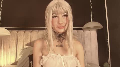 Snapshot of zhally_dee chatting on December 2, 2025, 7:31 pm zhally_dee online show from December 2, 2025, 7:31 pm