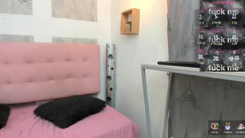 ZHAMIRA  ANDRES online show from April 8, 2026, 8:42 pm