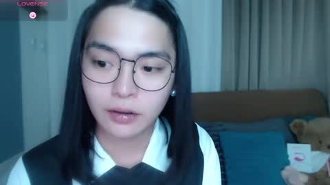 im your lovely zhaviabigcock here online show from April 25, 2026, 12:35 am