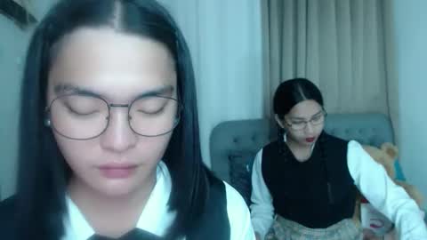 im your lovely zhaviabigcock here online show from June 7, 2026, 4:33 pm
