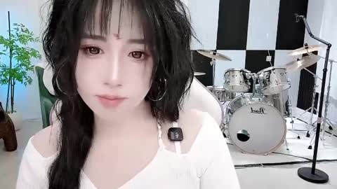 zhen online show from September 11, 2025, 3:45 pm