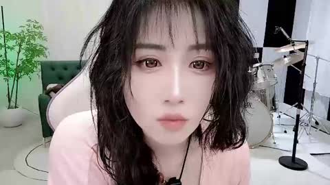 zhen online show from October 8, 2025, 3:31 pm