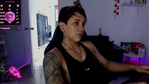 zhoestrong online show from December 15, 2024, 5:53 pm