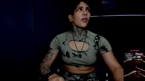 zhoestrong online show from November 16, 2025, 8:58 pm