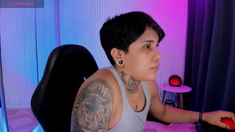 zhoestrong online show from April 21, 2026, 2:56 pm