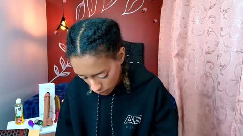 Zia Green online show from January 30, 2025, 12:06 pm