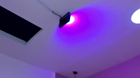 zia online show from September 17, 2025, 11:23 am