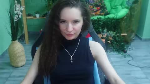 Snapshot of zianichols chatting on February 18, 2025, 11:41 pm zianichols online show from February 18, 2025, 11:41 pm