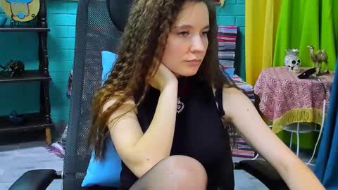 Snapshot of zianichols chatting on March 3, 2025, 7:39 pm zianichols online show from March 3, 2025, 7:39 pm