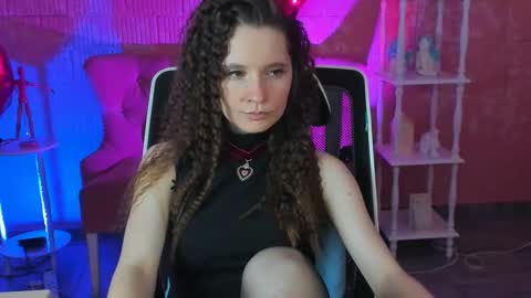 Snapshot of zianichols chatting on March 6, 2025, 10:41 am zianichols online show from March 6, 2025, 10:41 am