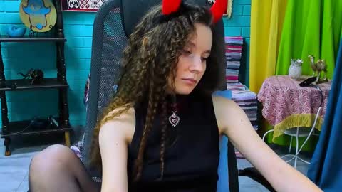 Snapshot of zianichols chatting on March 11, 2025, 6:19 pm zianichols online show from March 11, 2025, 6:19 pm