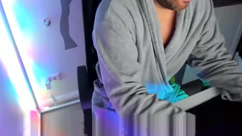 ziemlichflutschig online show from October 2, 2025, 9:22 pm