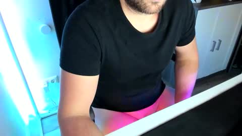 ziemlichflutschig online show from November 19, 2025, 4:07 pm