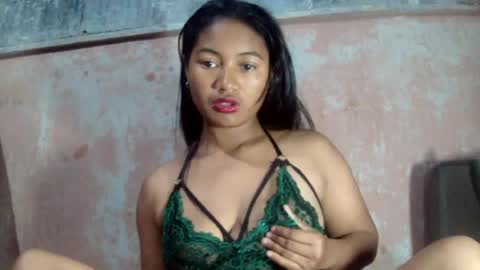 Snapshot of zina479102 chatting on July 20, 2026, 6:21 pm elly online show from July 20, 2026, 6:21 pm