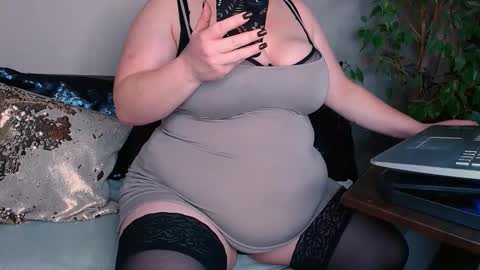 zinacorleone online show from December 12, 2024, 1:49 pm