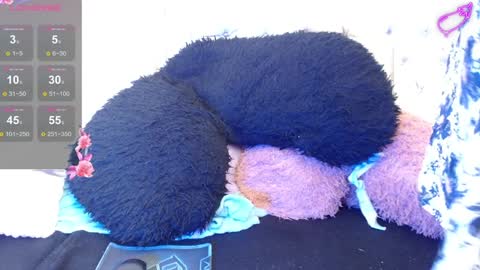 Zion  Bora online show from December 5, 2024, 6:43 am