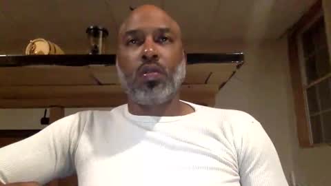 Snapshot of zionlion22 chatting on April 25, 2026, 1:30 am zionlion22 online show from April 25, 2026, 1:30 am