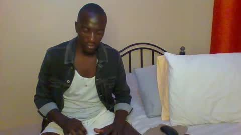 Snapshot of zlatann2012 chatting on March 11, 2025, 5:13 pm Zlatann2012 online show from March 11, 2025, 5:13 pm