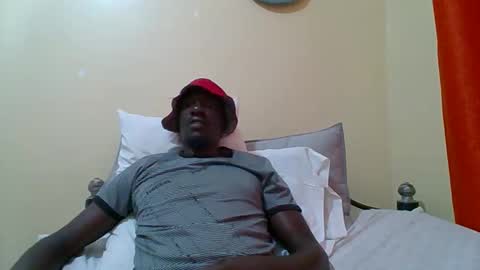 Snapshot of zlatann2012 chatting on September 12, 2025, 12:27 pm Zlatann2012 online show from September 12, 2025, 12:27 pm