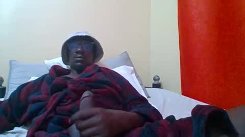 Snapshot of zlatann2012 chatting on September 17, 2025, 7:15 pm Zlatann2012 online show from September 17, 2025, 7:15 pm