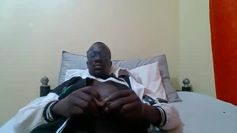 Snapshot of zlatann2012 chatting on September 25, 2025, 9:40 pm Zlatann2012 online show from September 25, 2025, 9:40 pm