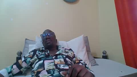 Snapshot of zlatann2012 chatting on September 27, 2025, 9:25 am Zlatann2012 online show from September 27, 2025, 9:25 am