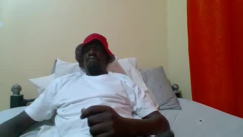 Snapshot of zlatann2012 chatting on September 29, 2025, 5:51 pm Zlatann2012 online show from September 29, 2025, 5:51 pm