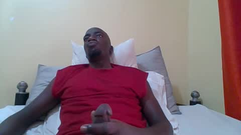 Snapshot of zlatann2012 chatting on October 6, 2025, 9:07 am Zlatann2012 online show from October 6, 2025, 9:07 am