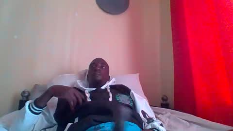 Snapshot of zlatann2012 chatting on October 11, 2025, 7:07 am Zlatann2012 online show from October 11, 2025, 7:07 am