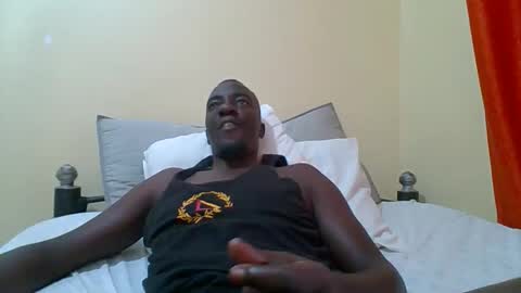 Snapshot of zlatann2012 chatting on November 15, 2025, 5:49 am Zlatann2012 online show from November 15, 2025, 5:49 am