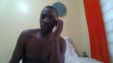 Snapshot of zlatann2012 chatting on November 19, 2025, 6:57 am Zlatann2012 online show from November 19, 2025, 6:57 am