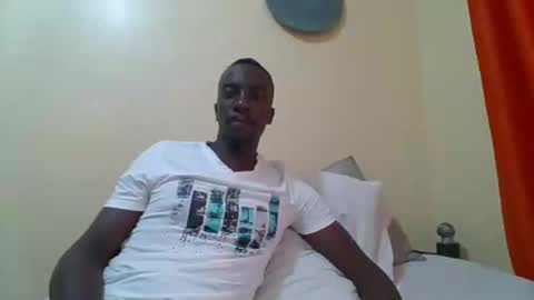 Snapshot of zlatann2012 chatting on November 21, 2025, 11:42 am Zlatann2012 online show from November 21, 2025, 11:42 am