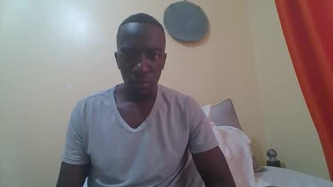 Snapshot of zlatann2012 chatting on November 30, 2025, 7:01 am Zlatann2012 online show from November 30, 2025, 7:01 am