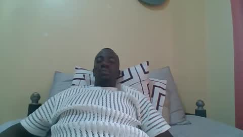 Snapshot of zlatann2012 chatting on December 16, 2025, 9:36 am Zlatann2012 online show from December 16, 2025, 9:36 am